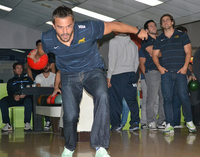 Hernández bowling auckland